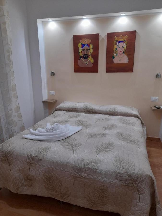Milazzo: La Porta Delle Eolie Bed & Breakfast Exterior photo