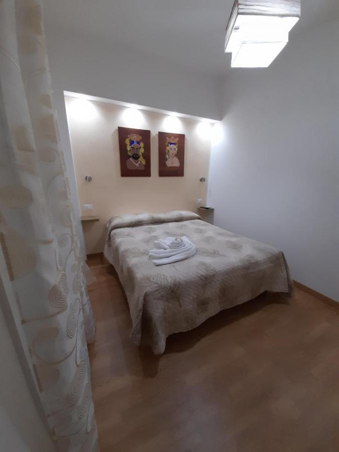 Milazzo: La Porta Delle Eolie Bed & Breakfast Exterior photo